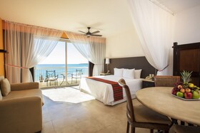 Krystal Grand Los Cabos Hotel