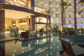 Krystal Grand Los Cabos Hotel