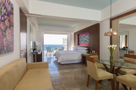 Krystal Grand Los Cabos Hotel