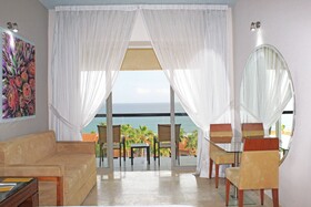 Krystal Grand Los Cabos Hotel