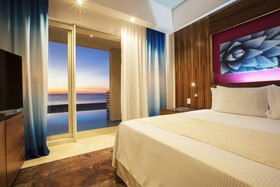 Krystal Grand Los Cabos Hotel