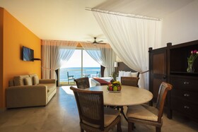 Krystal Grand Los Cabos Hotel