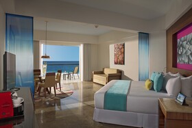 Krystal Grand Los Cabos Hotel