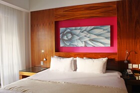 Krystal Grand Los Cabos Hotel