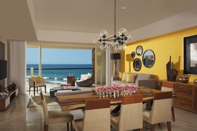 Krystal Grand Los Cabos Hotel