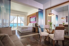 Krystal Grand Los Cabos Hotel