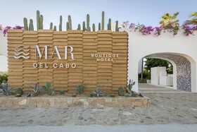 Mar del Cabo by Velas Resorts