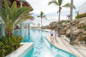 Mar del Cabo by Velas Resorts