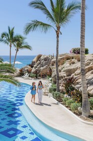 Mar del Cabo by Velas Resorts