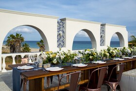 Mar del Cabo by Velas Resorts