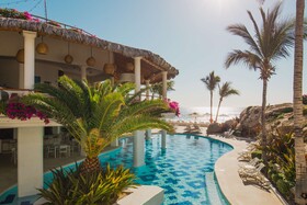 Mar del Cabo by Velas Resorts