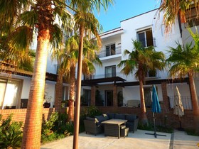 MariaMar Suites