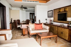 Secrets Puerto Los Cabos Golf & Spa Resort