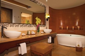Secrets Puerto Los Cabos Golf & Spa Resort