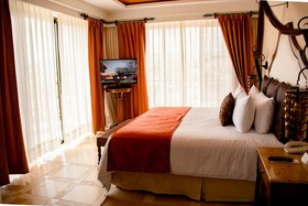 Secrets Puerto Los Cabos Golf & Spa Resort