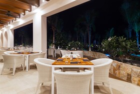 Villa La Valencia Beach Resort & Spa Los Cabos
