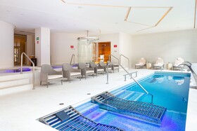 Villa La Valencia Beach Resort & Spa Los Cabos