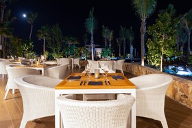 Villa La Valencia Beach Resort & Spa Los Cabos