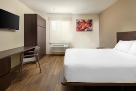 Hotel Extended Suites Tijuana Macroplaza