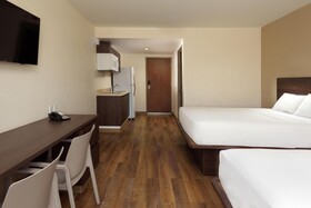 Hotel Extended Suites Tijuana Macroplaza
