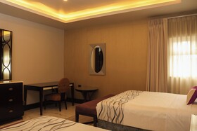 Hotel West Plaza