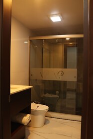 Hotel West Plaza