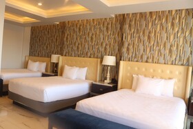 Hotel West Plaza