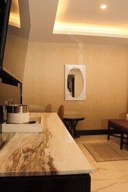 Hotel West Plaza
