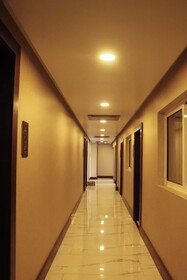 Hotel West Plaza