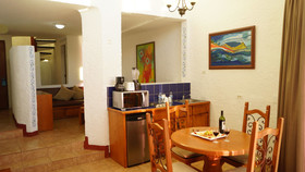 Puerto Nuevo Baja Hotel & Villas
