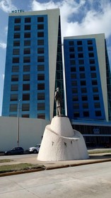 Quetzalcoatl Hotel & Suites Deluxe
