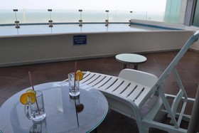 Quetzalcoatl Hotel & Suites Deluxe
