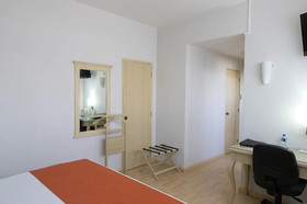 Hotel de los Perez