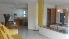 Angeles Suites Hotel