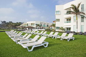 Artisan Family Hotels and Resorts Collection Playa Esmeralda