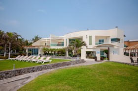 Artisan Family Hotels and Resorts Collection Playa Esmeralda