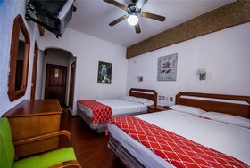 Hotel Candilejas