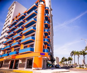Hotel Candilejas