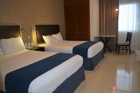 Hotel Ruíz Milán