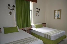 Hotel Ruíz Milán