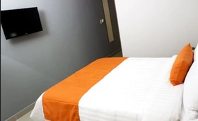 UrbaInn Hotel