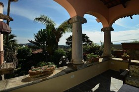 Casa Tres Leones