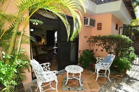 Casa Tres Leones
