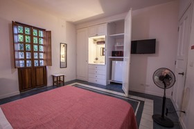 Casa Bruselas