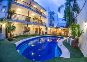 Del Marqués Hotel & Suites