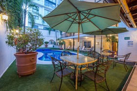 Del Marqués Hotel & Suites