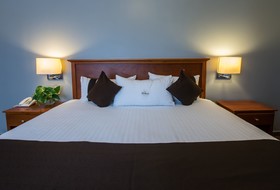 Del Marqués Hotel & Suites