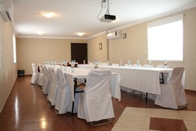 Del Marqués Hotel & Suites