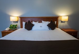 Del Marqués Hotel & Suites