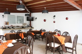 Del Marqués Hotel & Suites